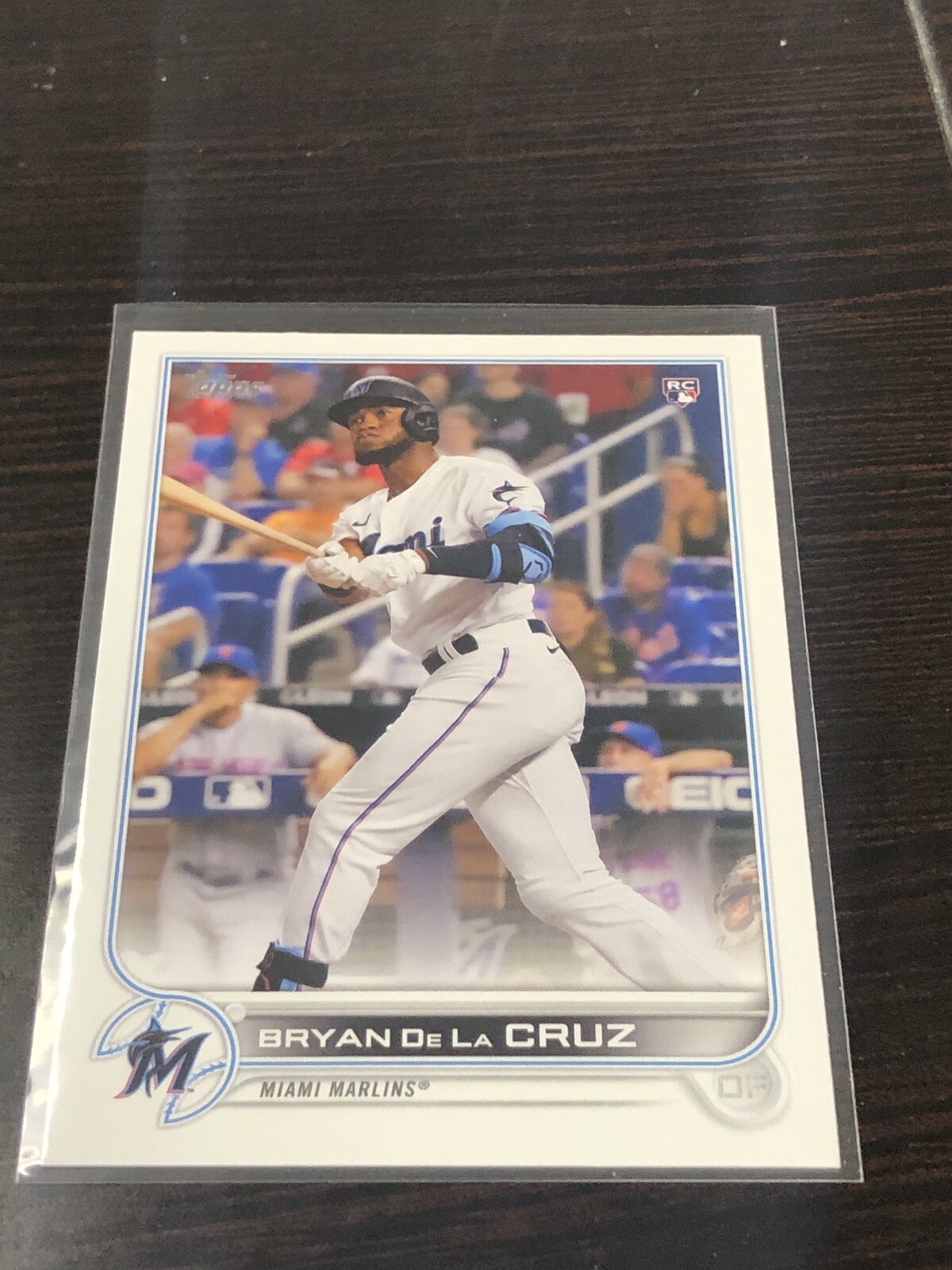 2022 Topps Series 1 Baseball Base #22 Bryan De La Cruz RC Miami Marlins T4