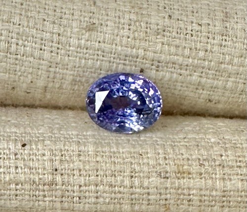 A Stunning Unheated No Heat 3.89ct Violet-Purple Colour Change Sapphire GIA - Picture 7 of 10