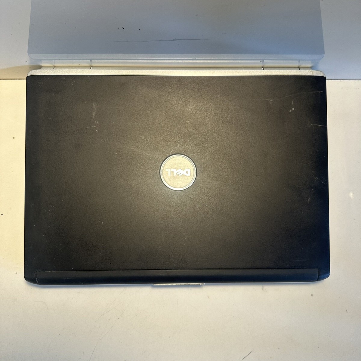 Dell Inspiron 1420 14” Intel Pentium 1.73GHz 2GB RAM 250GB Dell Inspiron 1420 14” Intel Pentium 1.73GHz 2GB RAM 250GB
