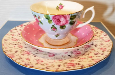 Royal Albert Modern Vintage Mix Teacup Saucer Plate Pink White 40034971 Boxed