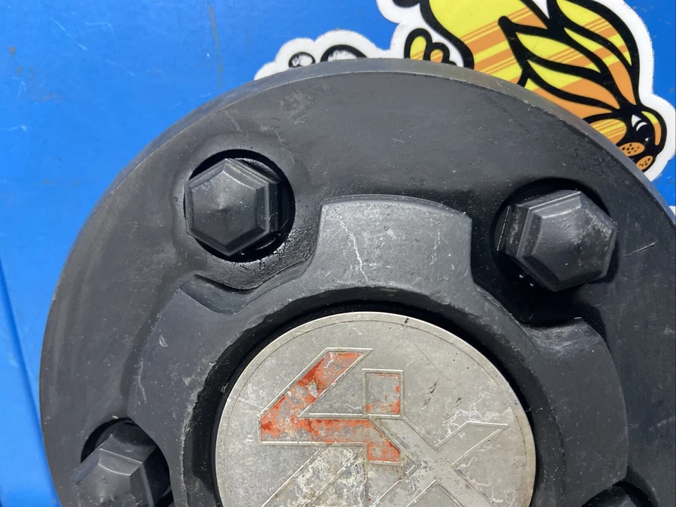 Tapa central de rueda Chevy S10 S15 Blazer Sonoma 1983-1994 15592299 4x4 Foto 2 de 4