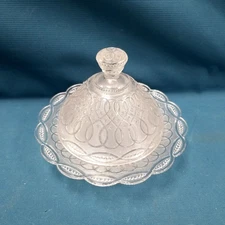 Vtg EAPG Clear Glass Scalloped Swirl Pattern Covered 2pc Candy/Butter Dish