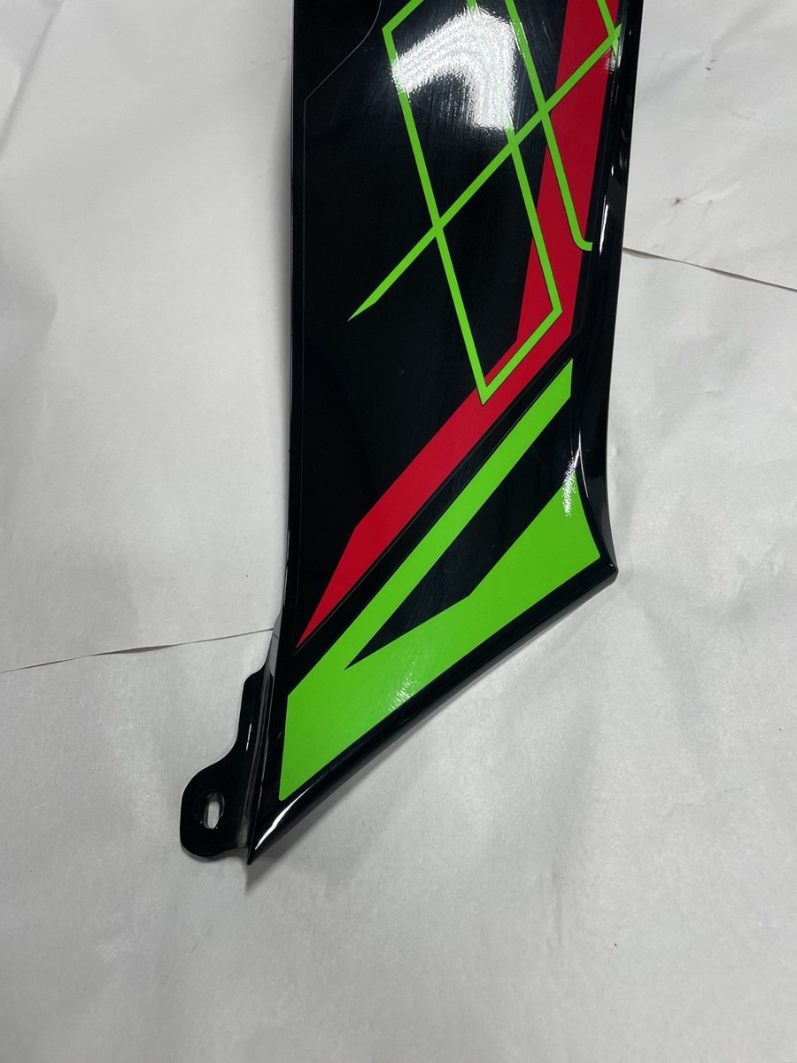 2021-2024 KAWASAKI NINJA ZX-10R OEM RIGHT SIDE FUEL GAS TANK