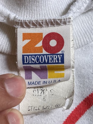 VINTAGE Discovery Zone All Over Print Shirt Youth Small White Single Stitch 90s - Picture 6 of 12
