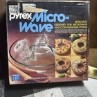 PYREX Micro-Wave Solid Glass 2 Qt. Microwave  Ring Mold Vintage New