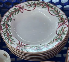 Set of 6 Royal Gallery Queensberry Rimmed Soup Bowls Christmas