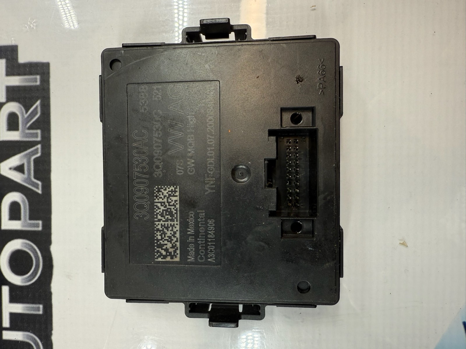 2019-2024 VOLKSWAGEN TIGUAN INTERFACE DIAGNOSTIC CONTROL MODULE OEM 3Q0907530AC
