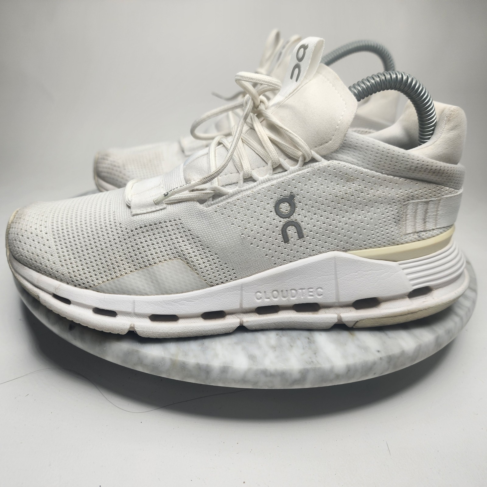 On Cloud Cloudnova Running Athletic Shoes All Whi… - image 5