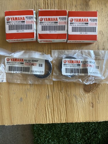 Oem yamaha rear wheel bearings And Seals - Picture 3 of 3