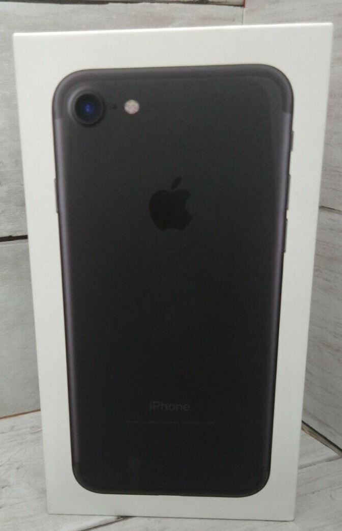 Apple iPhone 7 32GB Black - Total Wireless Prepaid Phone