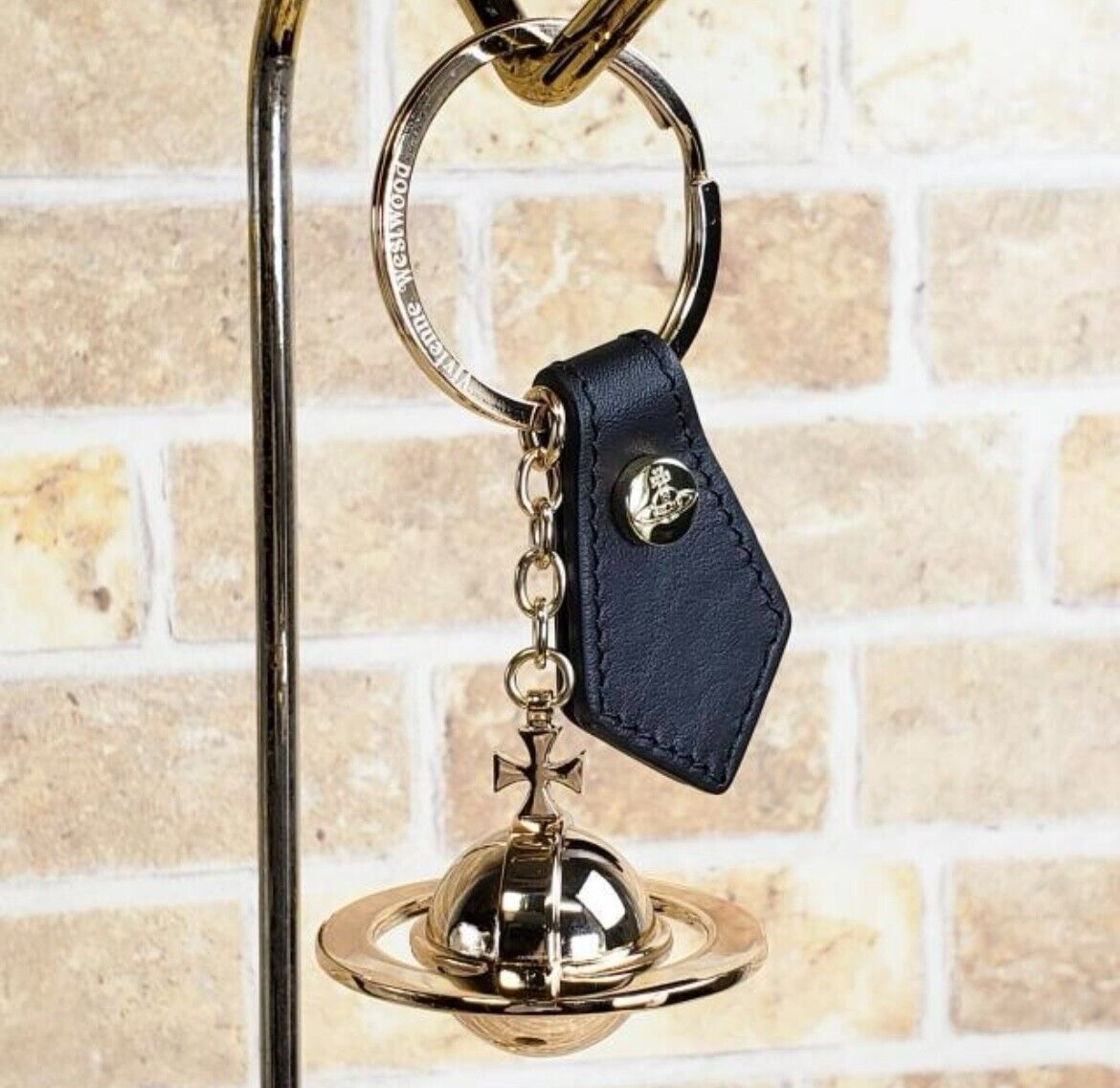 Vivienne Westwood Key Chain Round Orb Gold Gadget Leather Vivienne Westwood Key Chain Round Orb Gold Gadget Leather