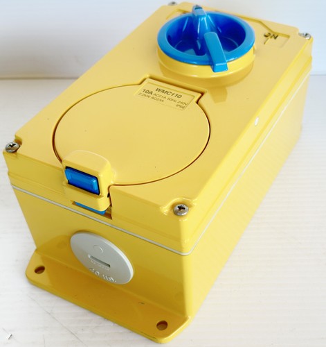 Clipsal Wilco WMC110 10A 240VAC Switched Power Socket GPO IP66 Metal *NEW* - Picture 3 of 5