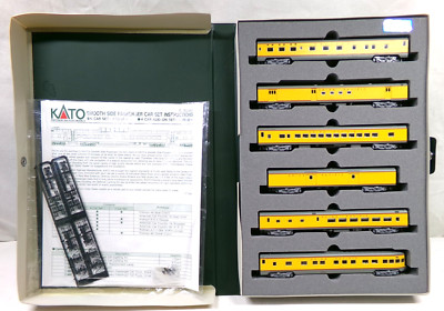 N gauge Kato Union Pacific passenger set in original box #106-014 (lot 0873)