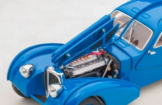 50947 AUTOart 1:43 Bugatti Type57SC Atlantic 1938 Blue / Wire Spoke Wheel model - Image 4 of 4
