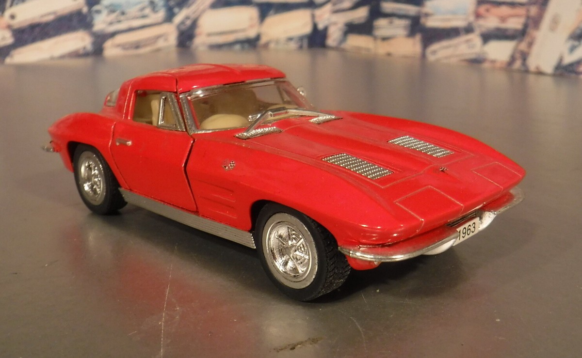 ミニカー CHEVROLETCORVETTESTINGRAY Coupe C2(1963) Chevrolet Corvette C2 Sting Ray Coupe 1963, 1:43, Die-Cast