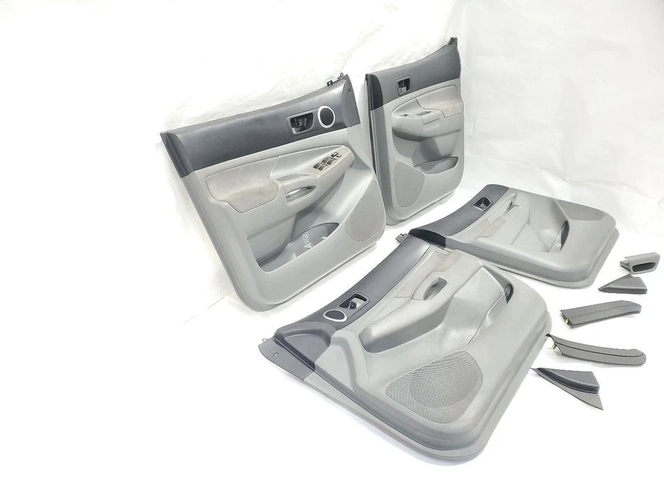 Комплект из 4 отделочных панелей дверей для Toyota Tacoma 2008 года с двойной двойной двойной кабиной от оригинального производителя серый - Изображение 2 из 4