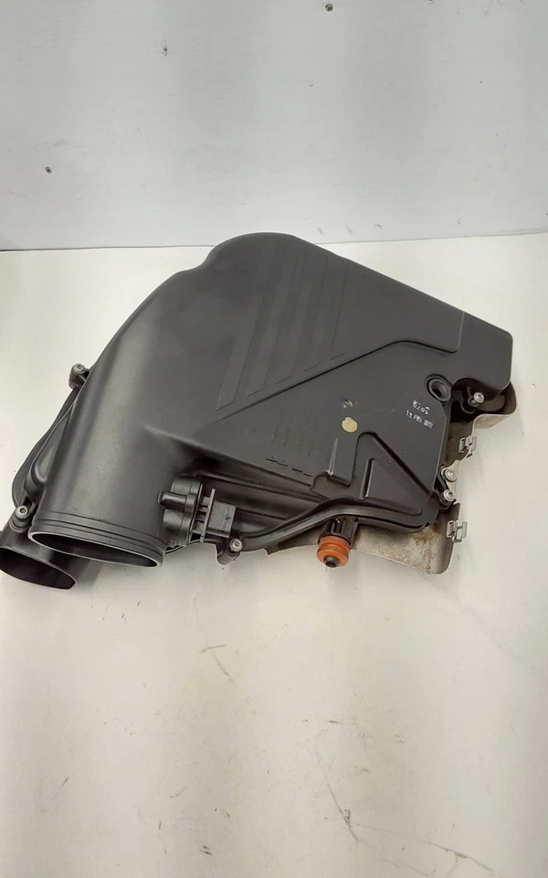 BMW Active Hybrid 7 2012 carcasa de filtro de admisión de aire delantero derecho OEM 7577466 Foto 3 de 4