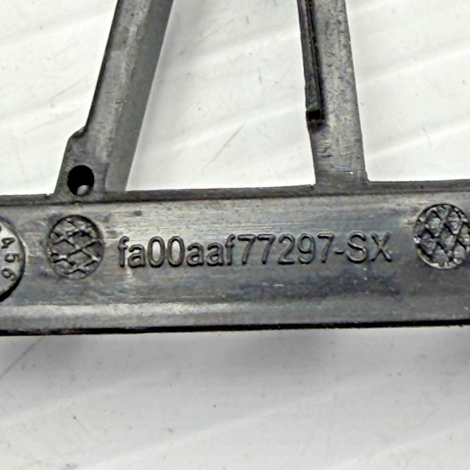 NEW 2014 - 2017 MASERATI GHIBLI FRONT BUMPER LOWER LEFT GRILLE 670010766 OEM