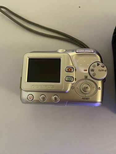 Olympus FE-110 5.0MP Compact Digital Camera Silver Tested - Picture 3 of 5