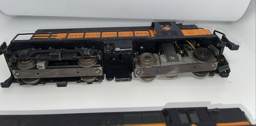 2 AMERICAN FLYER S GAUGE TEXAS & PACIFIC GP-7 DIESEL LOCOMOTIVE SET Untested - Picture 8 of 9