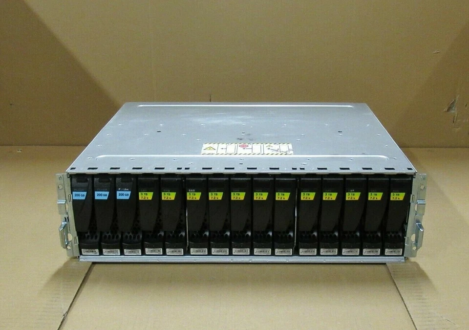 EMC DAE Disk Array Expansion KTN-STL3 12x 3TB 3x 200G Flash 2x SAS Controller  - Image 2 of 3