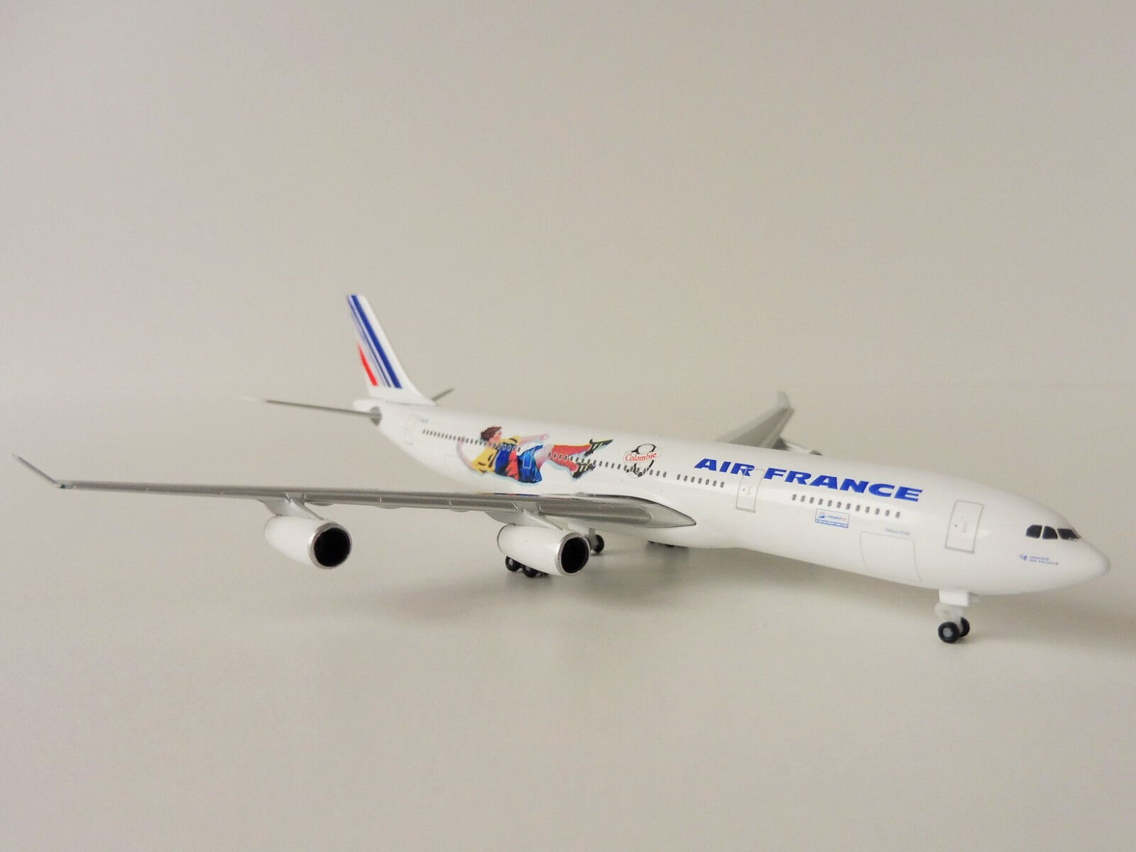 AIR FRANCE FOOTBALL 1998 Airbus A340-300 1/500 Herpa 531412 A340 A 340