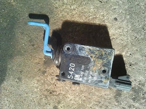 OPEL Tigra 1.4 16 Stellmotor Tankklappe verschluss 90482705