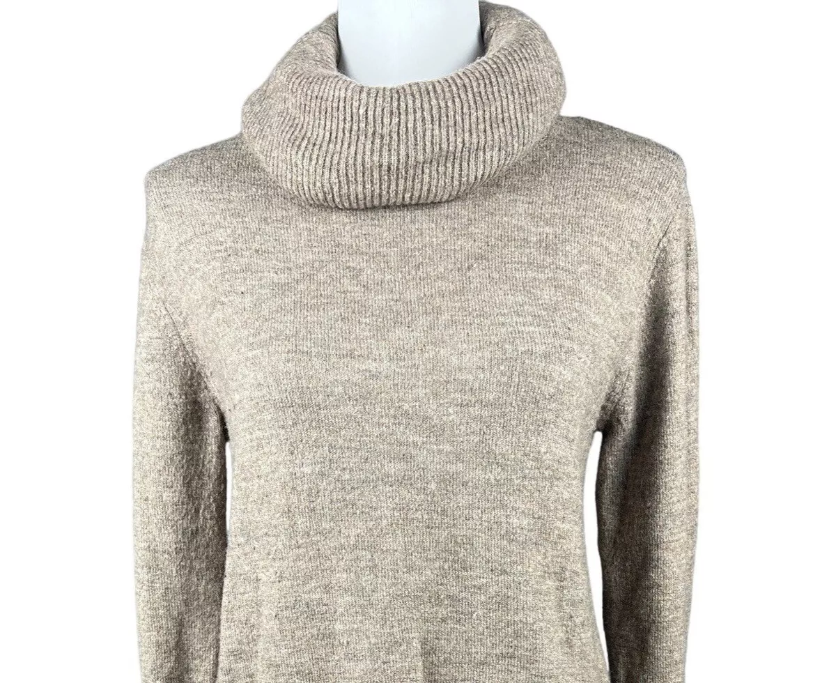 Max studio top turtleneck sweater