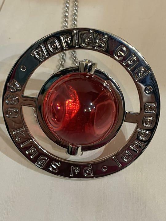 Vivienne Westwood Giant Orb Necklace Silver Pink Worlds End Vivienne Westwood Giant Orb Necklace Silver Pink Worlds End
