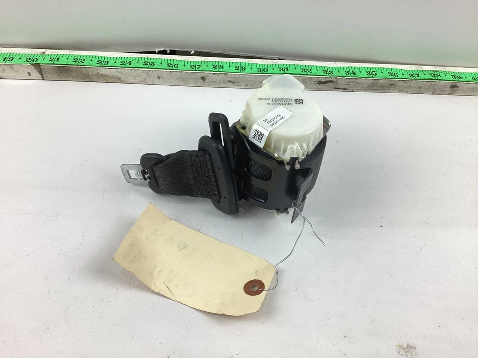 2011-2016 宝马 528i 535i 550i 后中心安全座椅皮带拖拉机原始设备制造商。 — 第 3/4 张图片