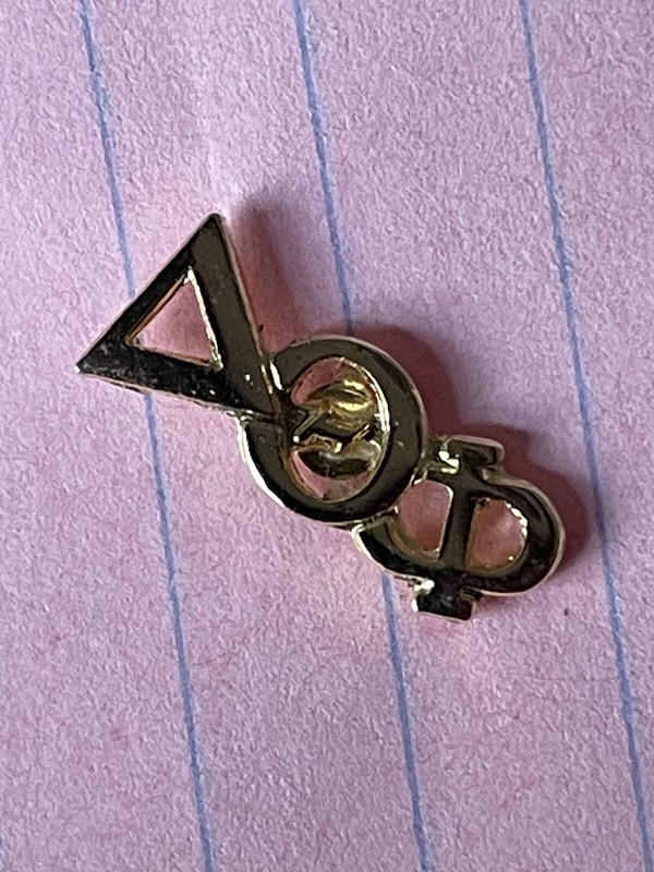 Delta Theta Phi Fraternity Pin OR Phi Theta Delta Pin ??