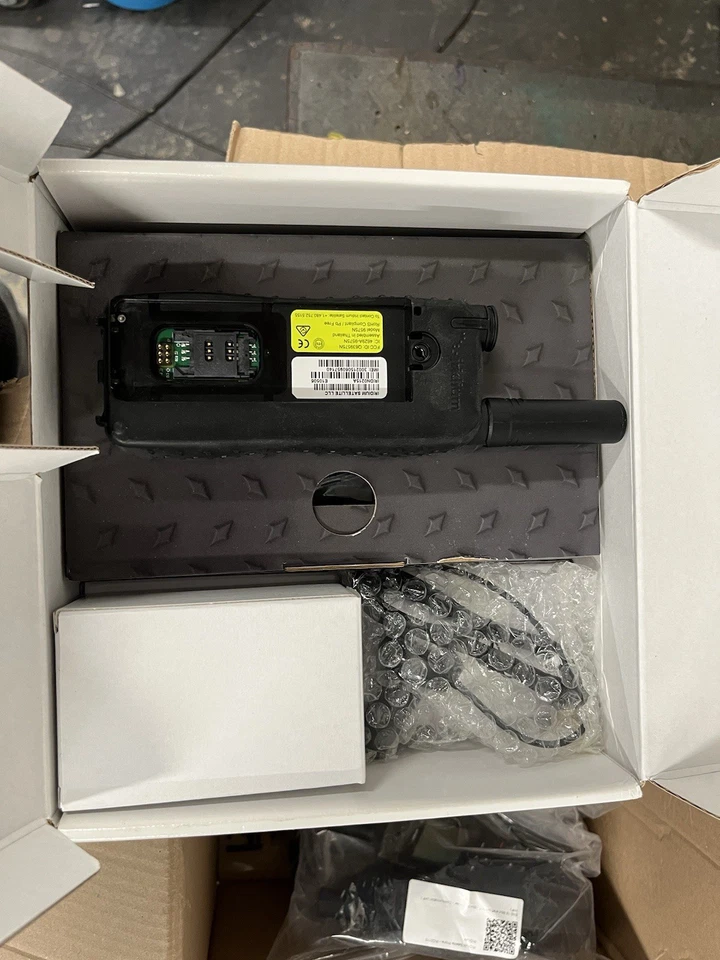Iridium Extreme Satellite Phone - Image 3 of 3