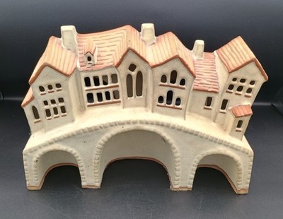 70er Jahre Regal Keramik Halifax Cottages auf einer Brücke Lampe mit Original Aufkleber