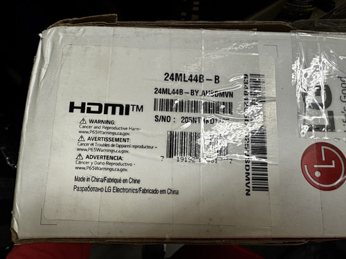 LG 24ML44B 24” 16:9 LED FreeSync Monitor w/ Stand & Cord, Original packaging - Picture 9 of 12