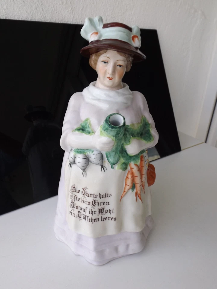 Alte Figurenkanne Scherzkanne C.T. Tielsch Altwasser Jugendstil Porzellan 30 cm - Bild 3 von 4