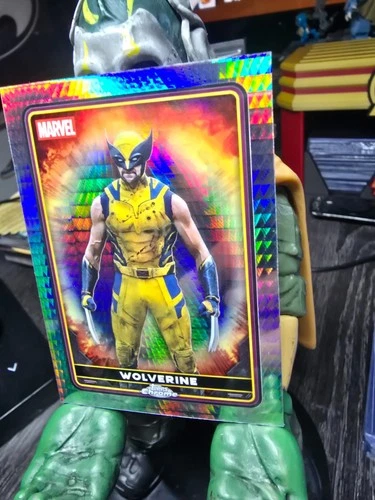Wolverine 2025 Topps Chrome Marvel Deadpool & Wolverine Prizm Refractor #30