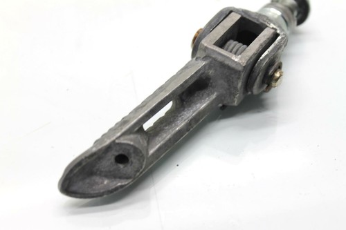 2001 SUZUKI GSXR1000 RIGHT FRONT FOOT REST PEG STEP - Picture 3 of 8