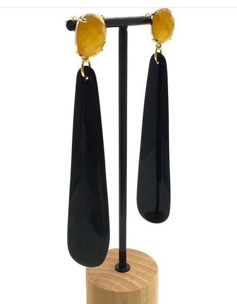 Pendientes largos dorados y negros de jade natural y resina