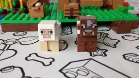 LEGO Minecraft: The Farm (21114) 100% complete with manual, no box.
