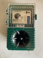 Bird-X Woodpecker PRO Electronic Bird Preventer, Sonic Decoy Device