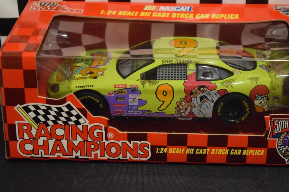 Campeones de carreras Jerry Nadeau #9 Scooby Doo 1998 en Zombie Island escala 1:24 Foto 2 de 4
