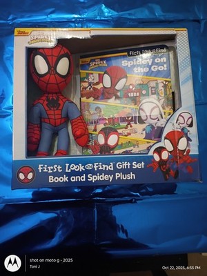 Disney Junior Spidey :  First Look and Find Gift Set Book and Spidey Plush