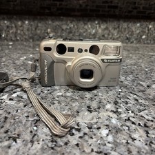 Fujifilm Discovery 320 ZOOM Date 35mm Film Camera