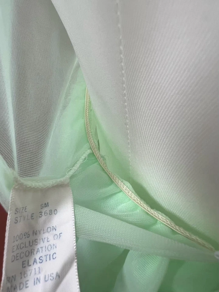 复古 20 世纪 80 年代糖果石灰褶边连衣裙 Fairycore Balletcore 美国海报 — 第 4/4 张图片