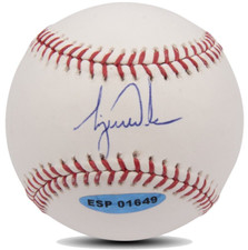 Tiger Woods Rookie Cards and Autographed Memorabilia Guide 37