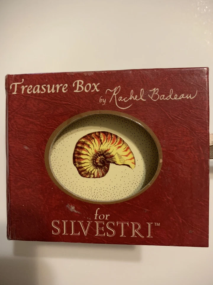 Collar concha Nautilus con caja del tesoro de recuerdo Foto 2 de 4