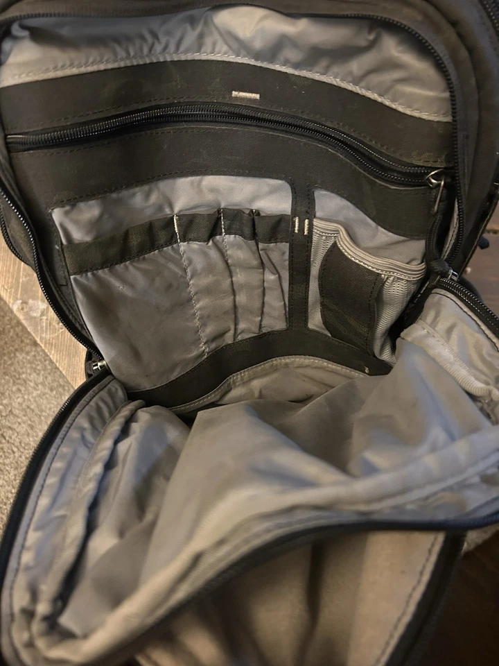 Рюкзак тактический CamelBak Quantico черный многокамерный новый с этикетками и системой MOLLE - Изображение 3 из 4