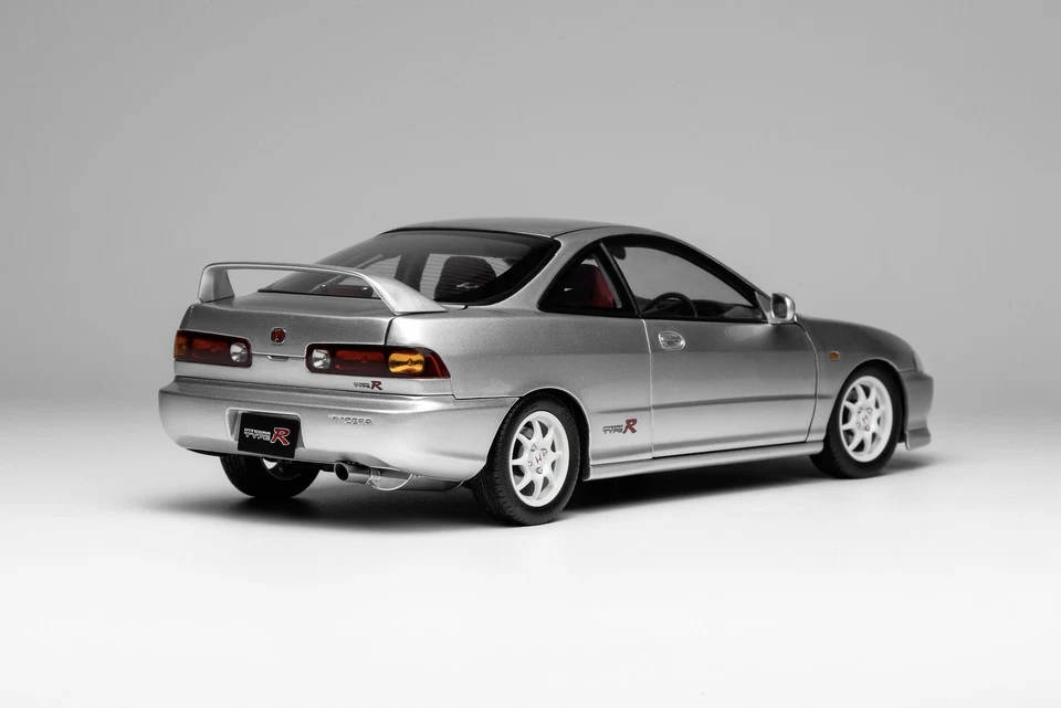 Honda Integra Type R (DC2) 1/18 Motorhelix M8520 - Photo 2/4