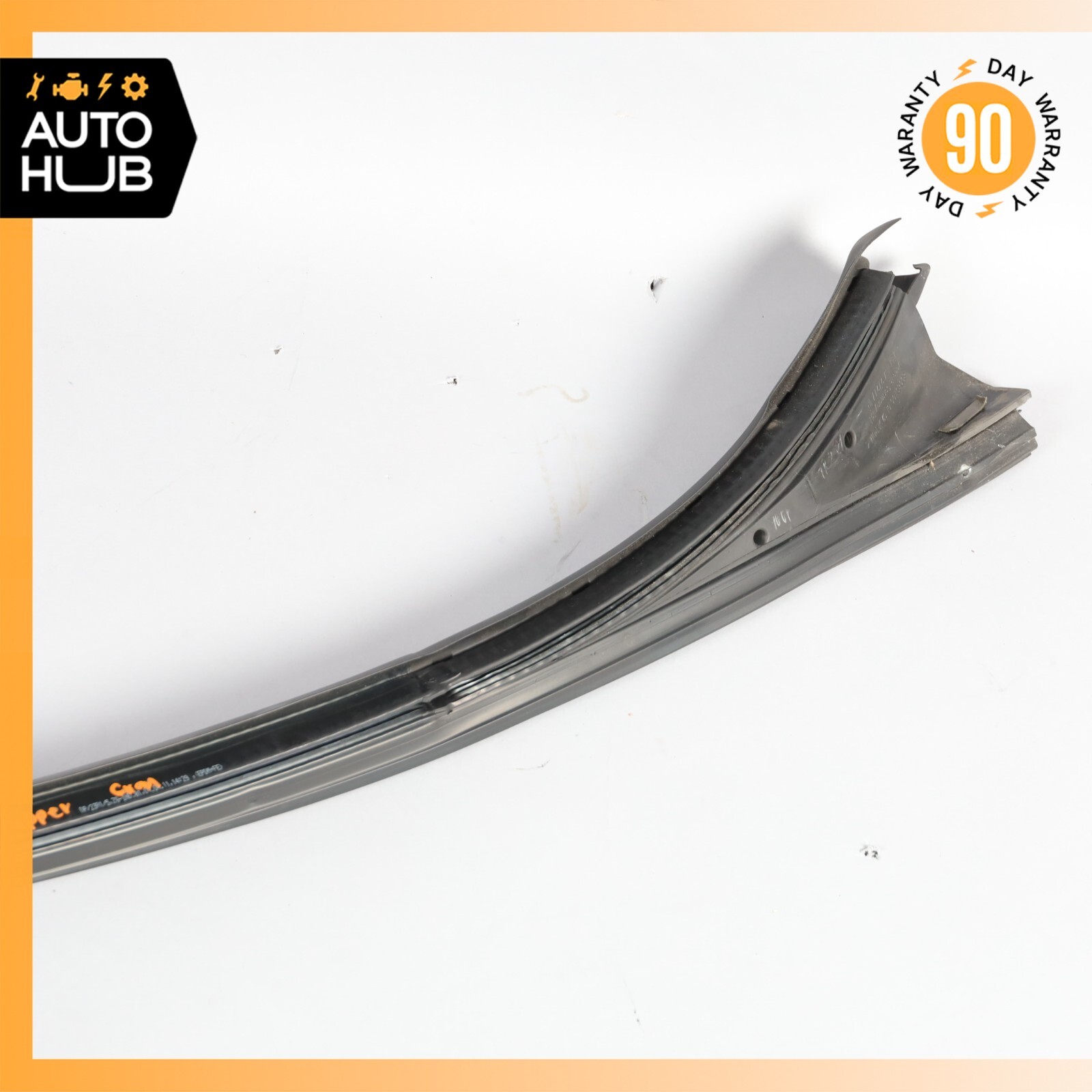 08-19 Maserati GranTurismo M145 Coupe Right Side Door Upper Seal Rubber OEM 61k