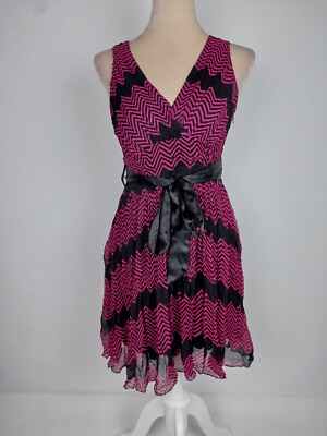 Kleid Only Gr. (S/36) pink schwarz Plissee Falten Trägerkleid Party dress edel